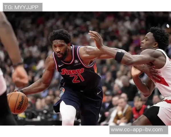 恩比德赛季首扣篮展现强势状态76人若健康将成为东部季后赛黑马